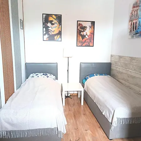 Centrum 2pokoje 4lozka Przy Macdonald Ulica Witosa 1